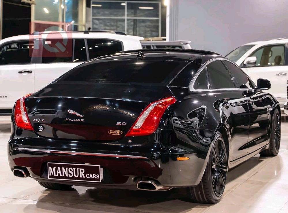 جاكوار XJ